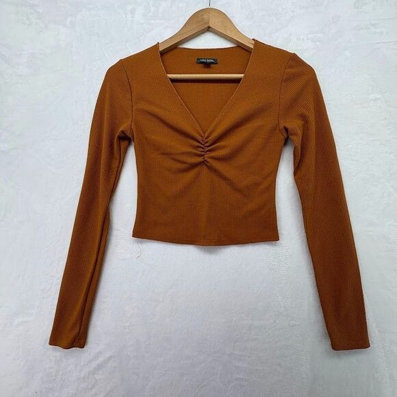 Wild Fable Women's Size XS Mustard Brown Long Sleeve Cropped Shirt Textured - Picture 1 of 7